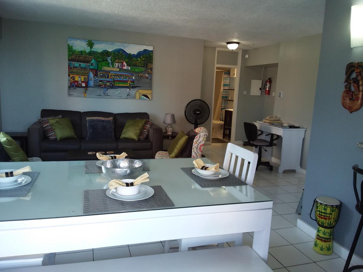 McFarlane's Place Ocho Ríos Extérieur photo